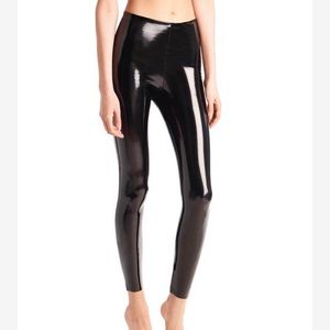 Commando black faux patent leather leggings, S